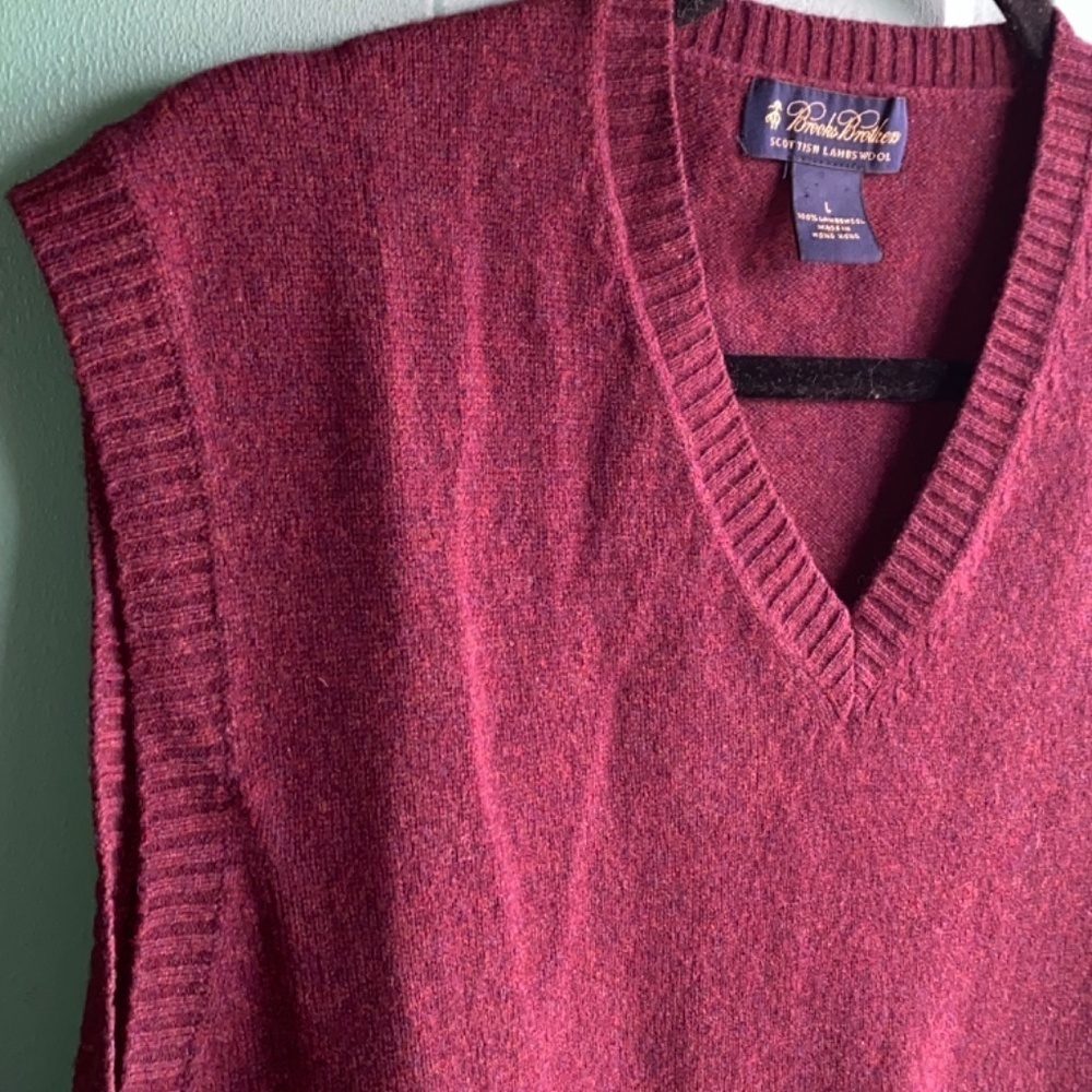 Brooks Brothers size large mens Scottish lambs wool sweater vest - Picture 3 of 4